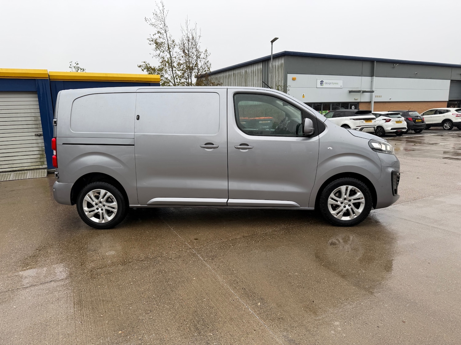 Used Vauxhall Vivaro 2020 for sale - 76569340: Photo 2