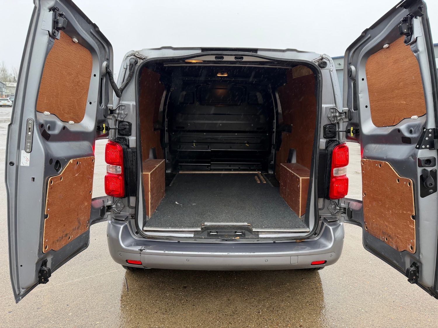 Used Vauxhall Vivaro 2020 for sale - 76569340: Photo 9