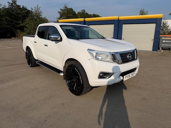 Used Nissan Navara 2018 for sale - 79500363: Photo