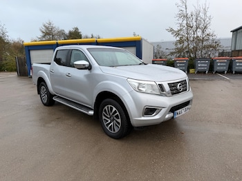Used Nissan Navara 2017 for sale - 76986626: Photo