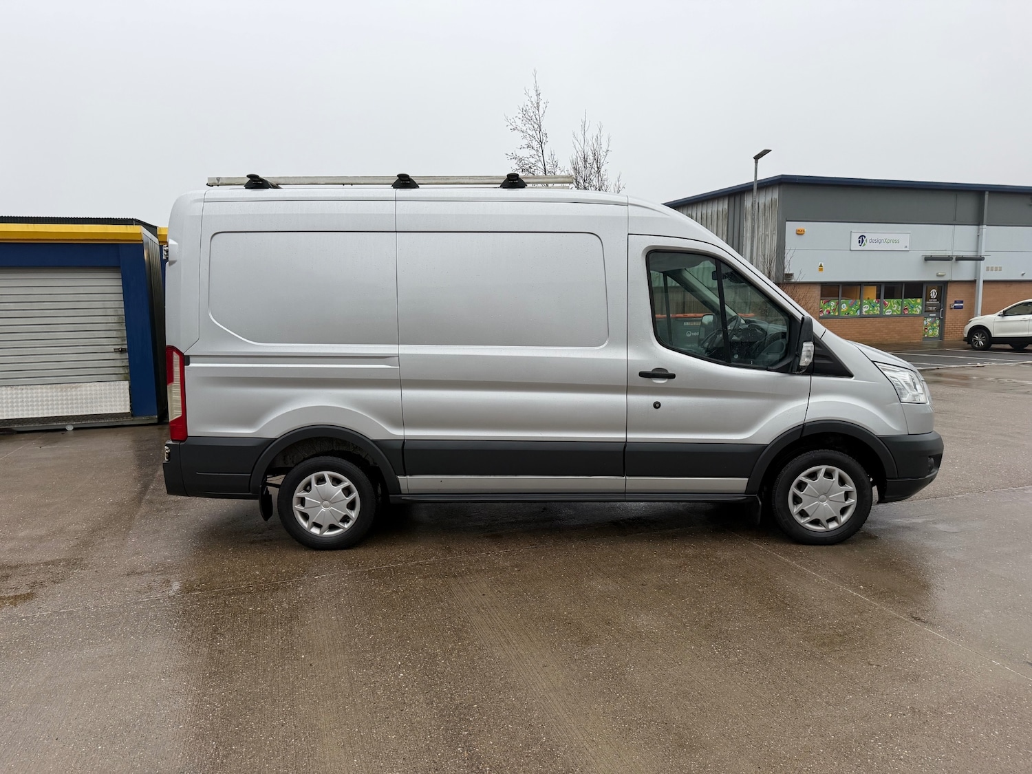Used Ford Transit 2017 for sale - 77900815: Photo 2