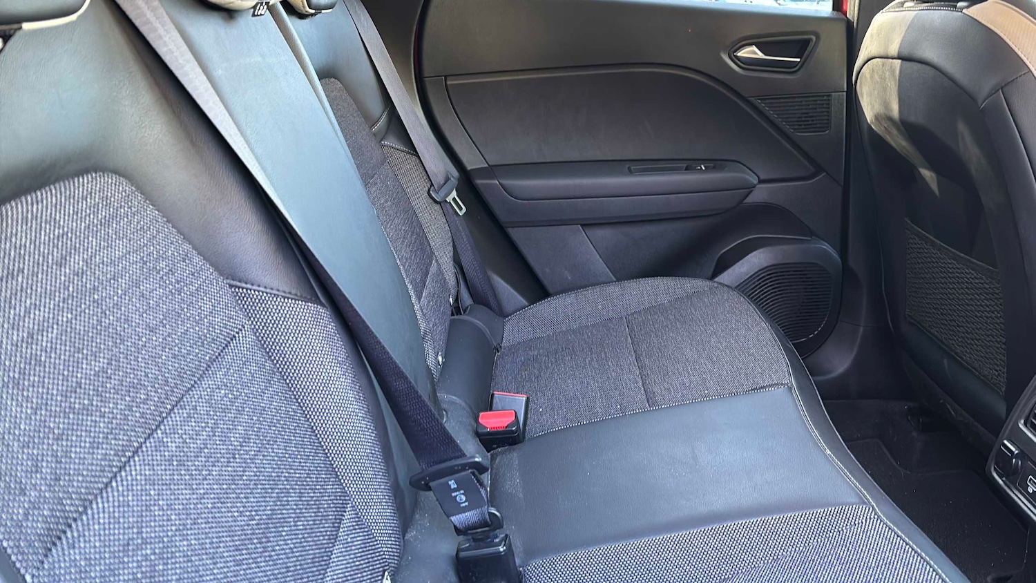 Used Renault Captur 2021 for sale - 78119094: Photo 12