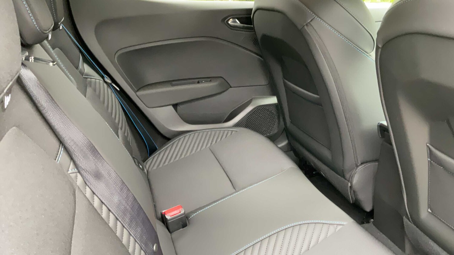 Used Renault Clio 2026 for sale - 78010019: Photo 12