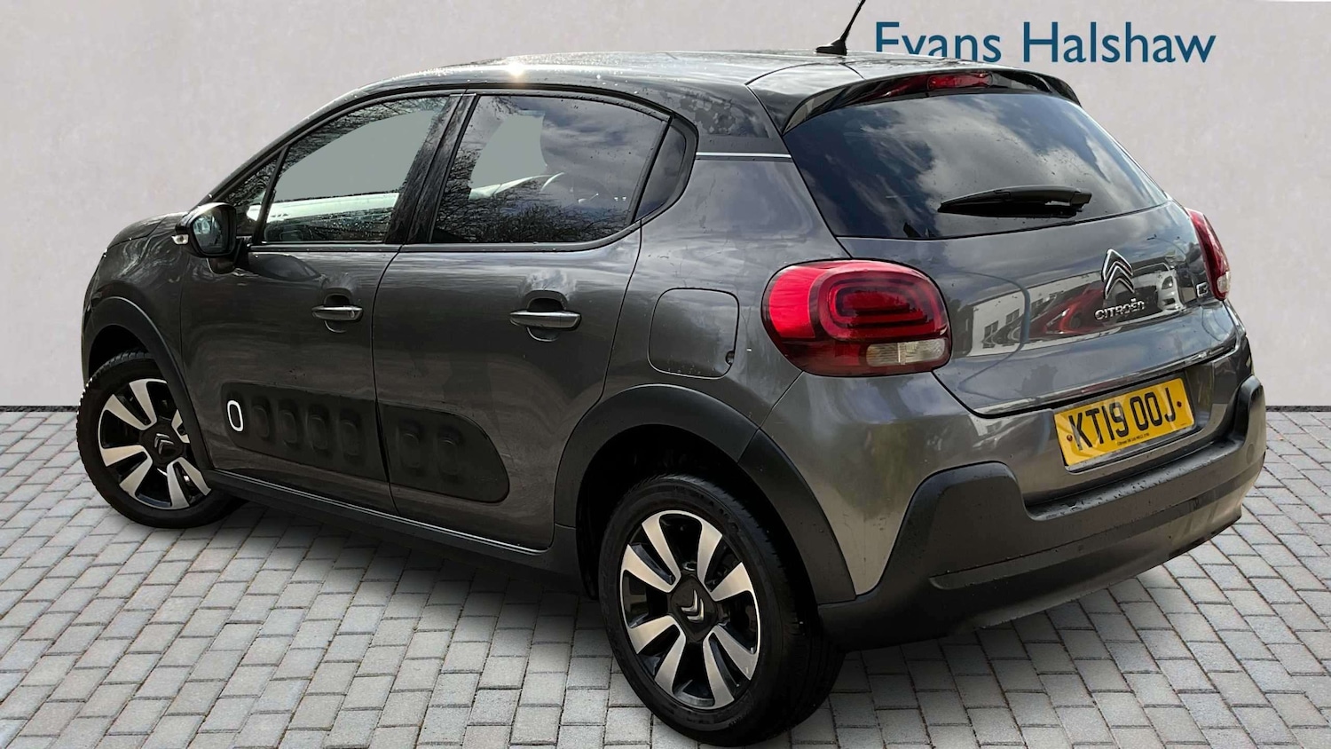 Used Citroen C3 2019 for sale - 77960752: Photo 2