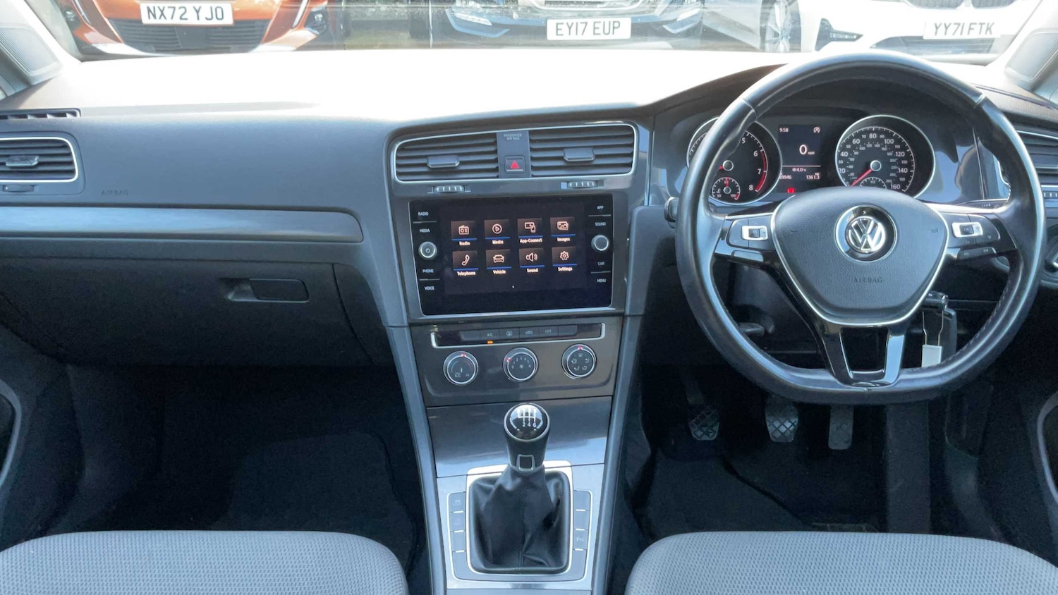 Used Volkswagen Golf 2018 for sale - 78024194: Photo 10