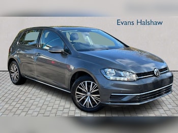 Used Volkswagen Golf 2018 for sale - 78024194: Photo
