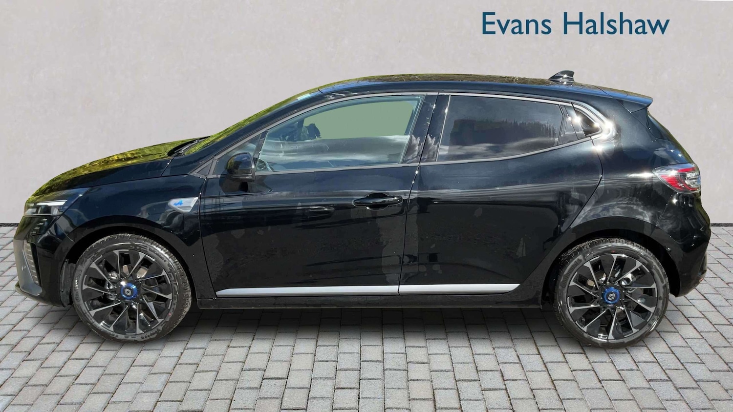 Used Renault Clio 2026 for sale - 78076866: Photo 3