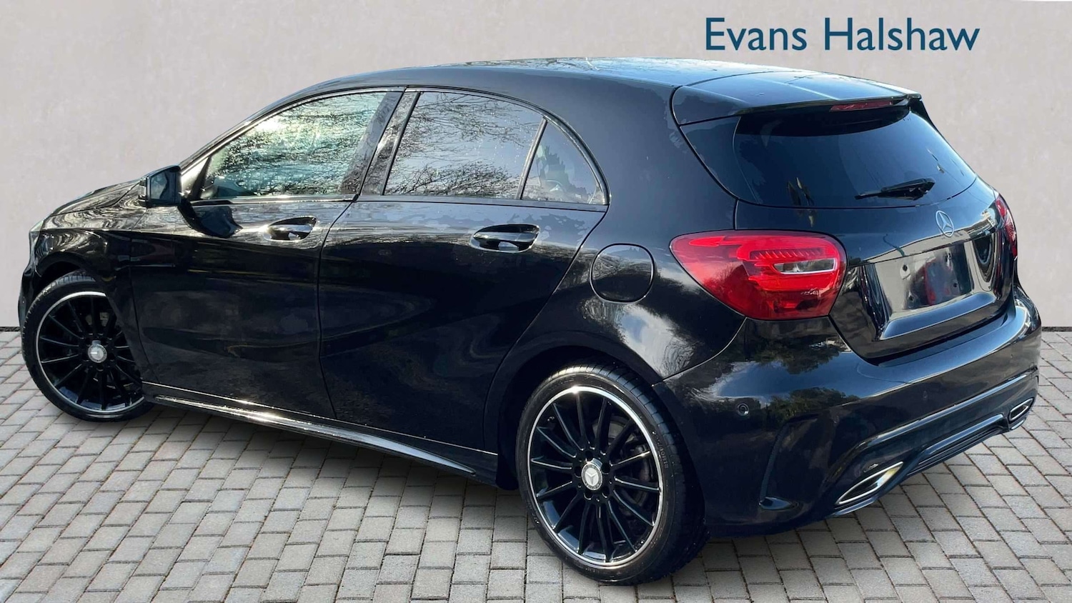 Used Mercedes-Benz A-Class 2017 for sale - 78024323: Photo 2