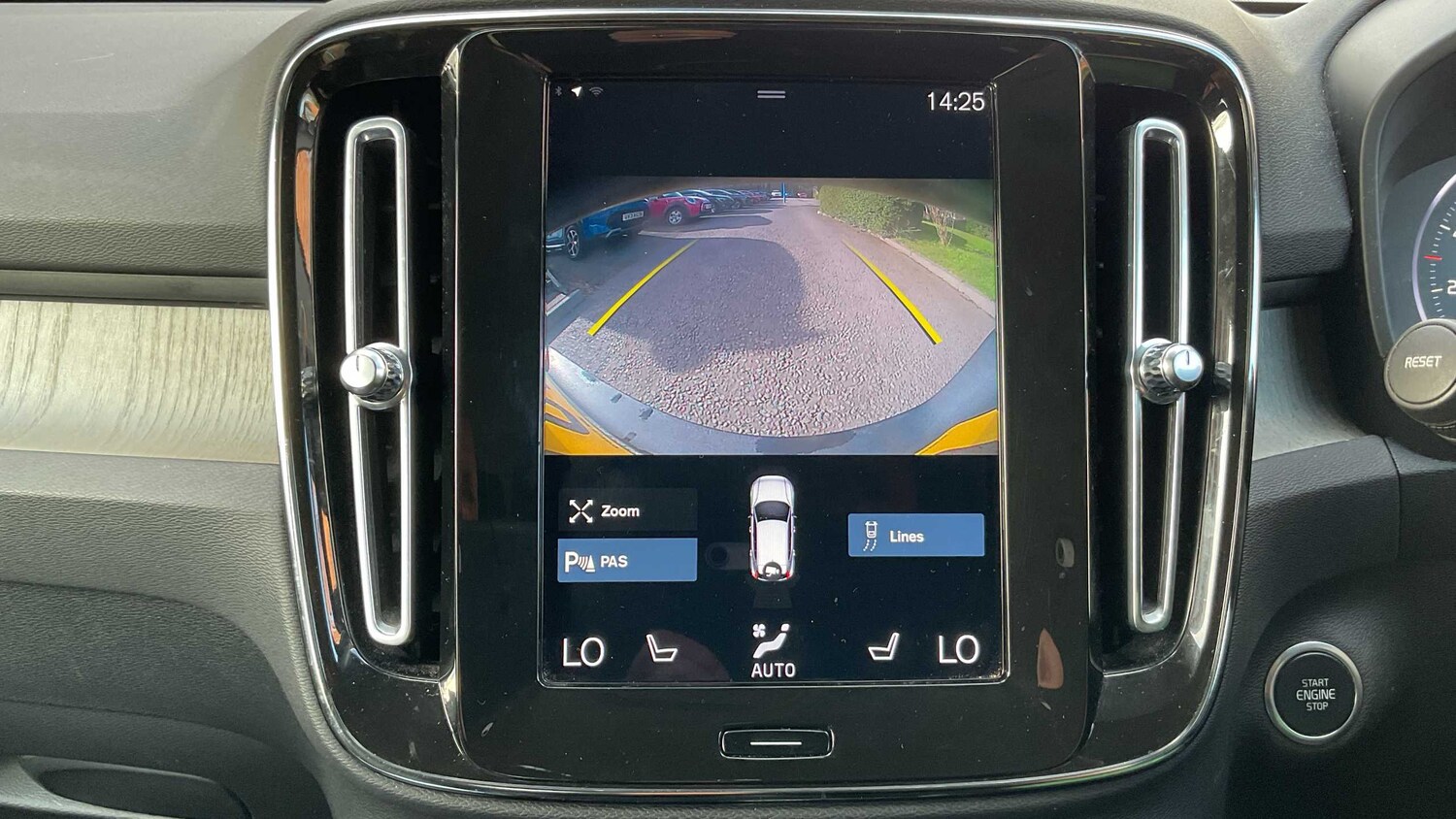 Used Volvo XC40 for sale - 77857926: Photo 15