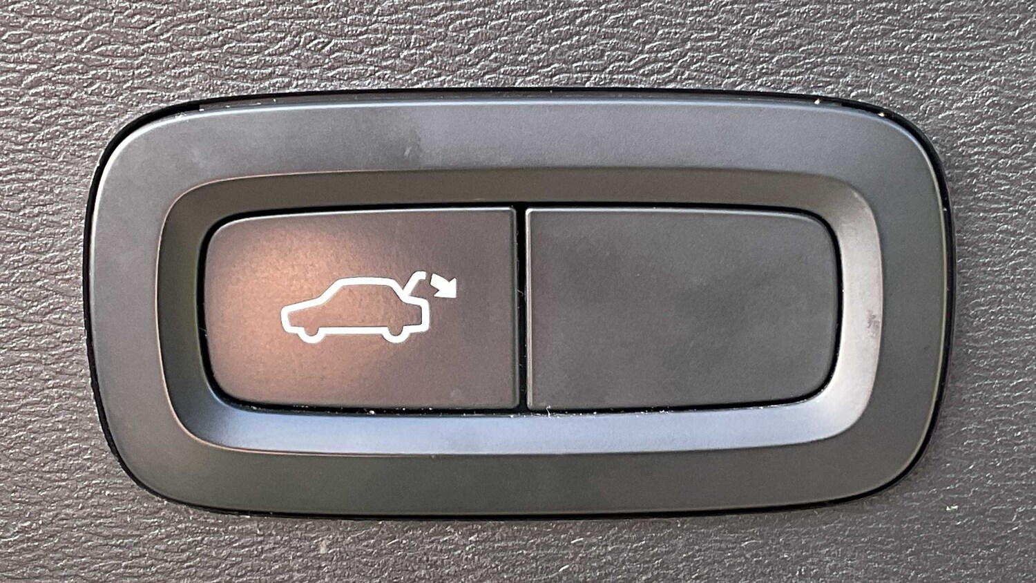 Used Volvo XC40 for sale - 77857926: Photo 19