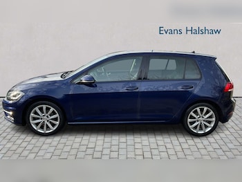 Used Volkswagen Golf 2019 for sale - 77856422: Photo