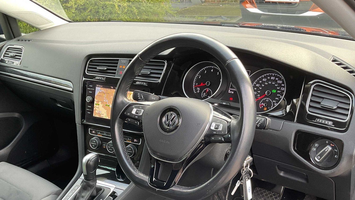 Used Volkswagen Golf 2019 for sale - 77856422: Photo 8