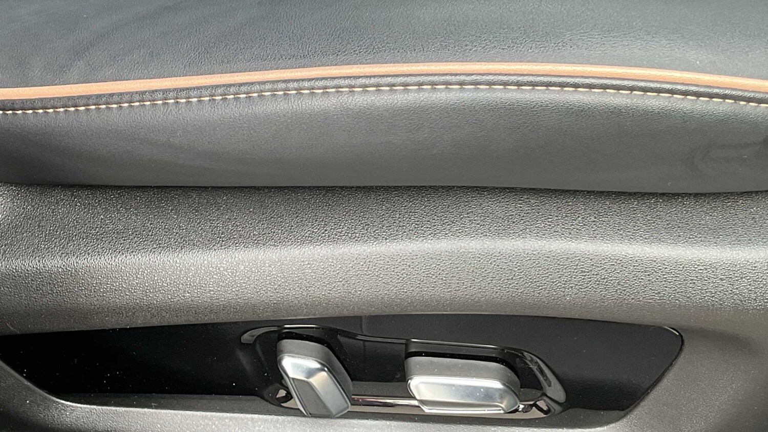 Used Omoda OMODA 5 2025 for sale - 77860021: Photo 24