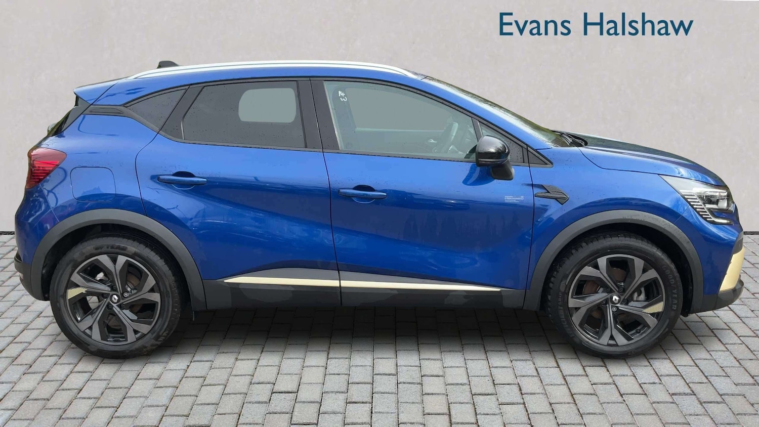 Used Renault Captur 2024 for sale - 77996218: Photo 3