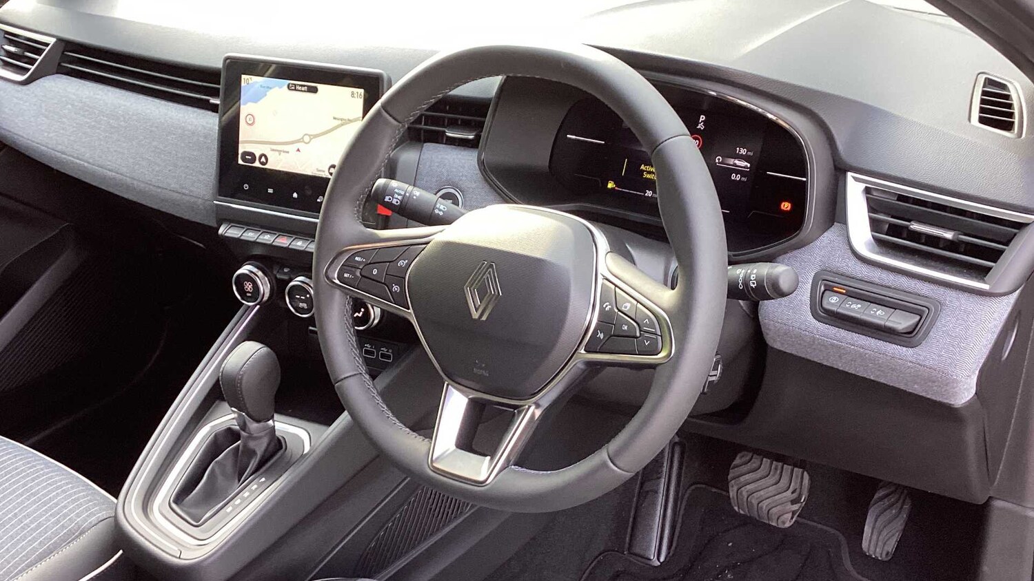 Used Renault Clio 2025 for sale - 77857396: Photo 18