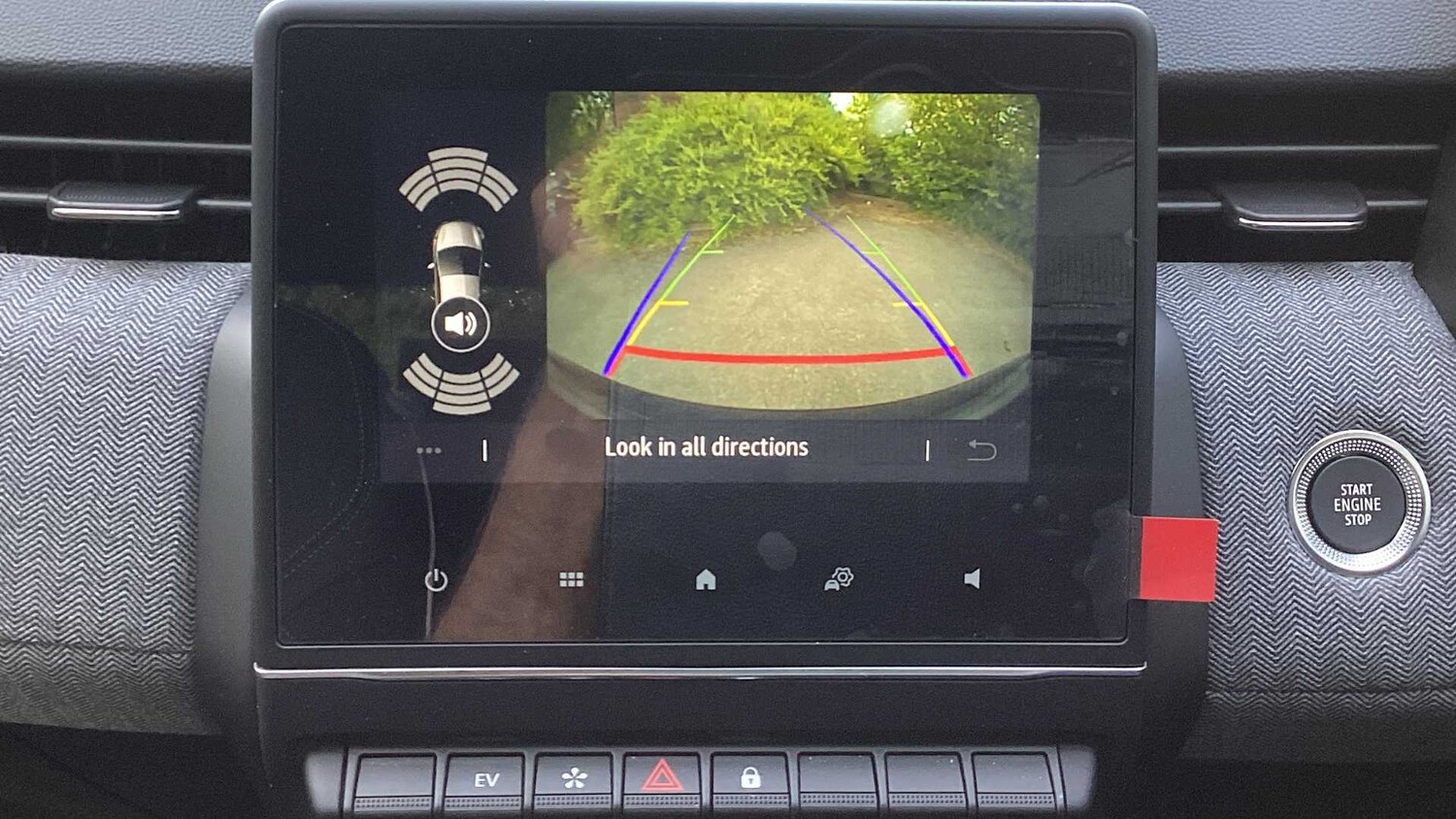 Used Renault Clio 2025 for sale - 77857396: Photo 24