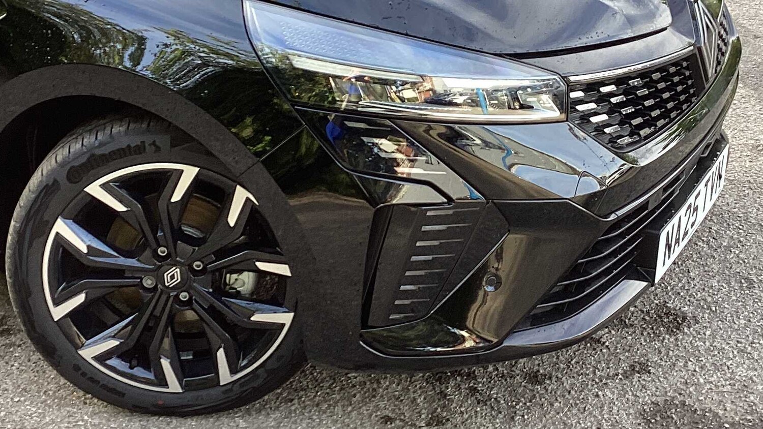 Used Renault Clio 2025 for sale - 77857396: Photo 32