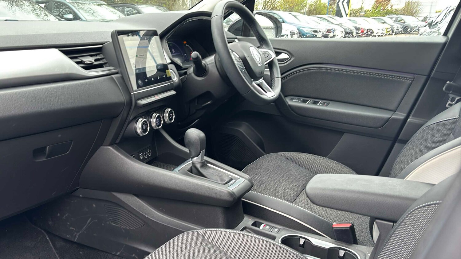 Used Renault Captur for sale - 78104222: Photo 13