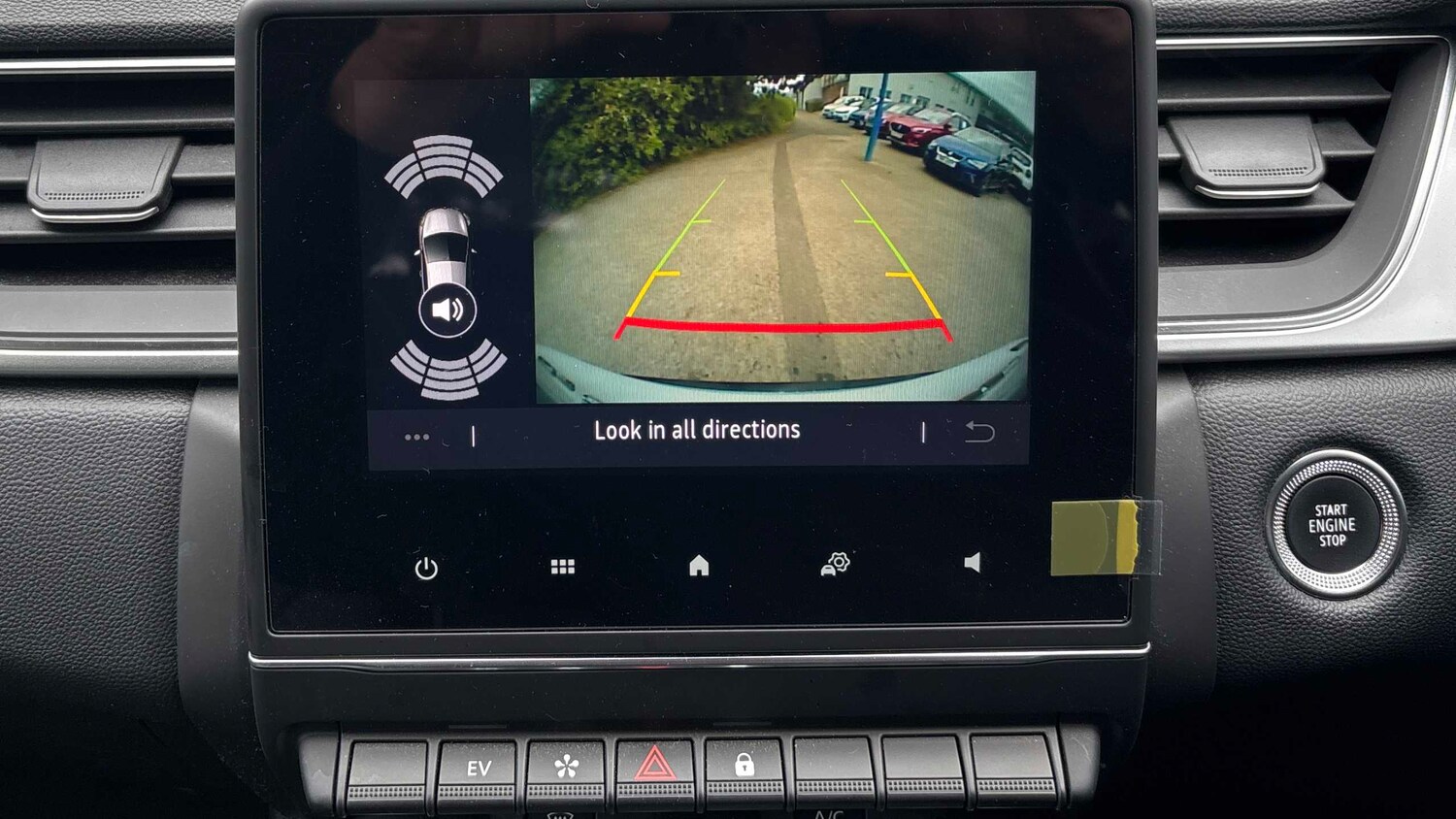 Used Renault Captur for sale - 78104222: Photo 15