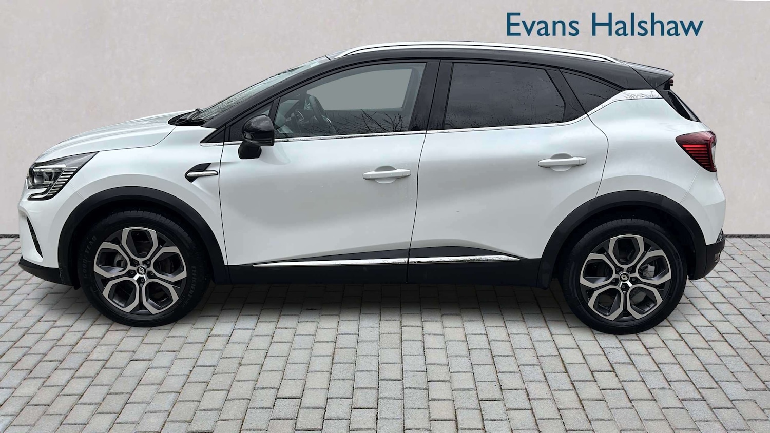 Used Renault Captur for sale - 78104222: Photo 3