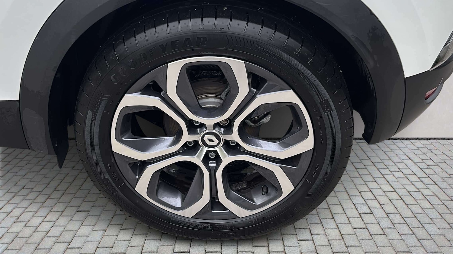 Used Renault Captur for sale - 78104222: Photo 6