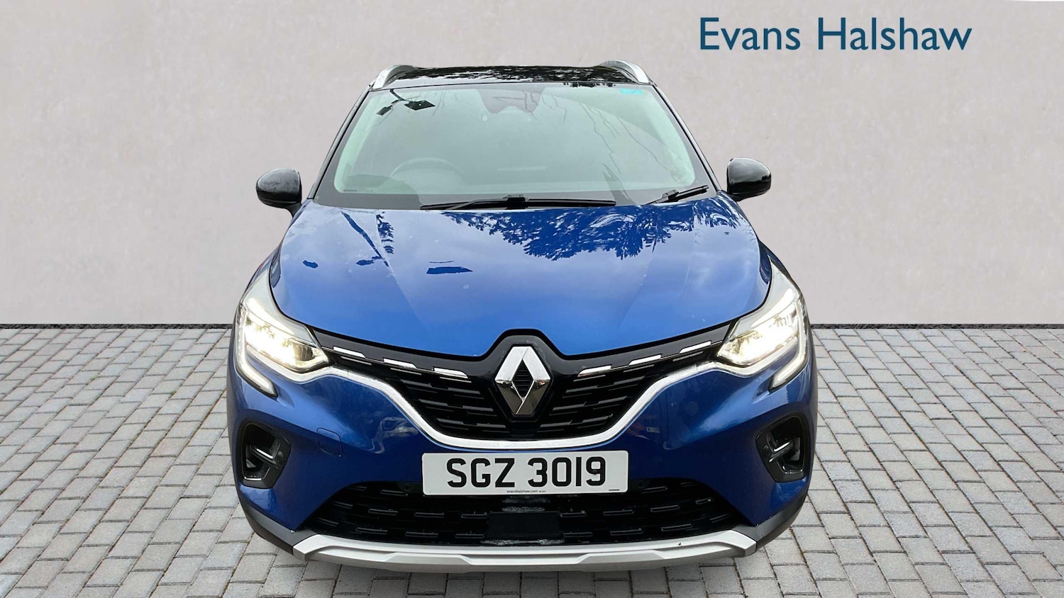 Used Renault Captur for sale - 77858015: Photo 4