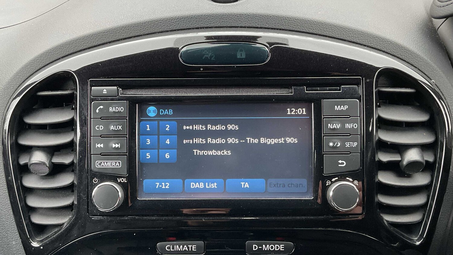 Used Nissan Juke 2016 for sale - 77859510: Photo 17