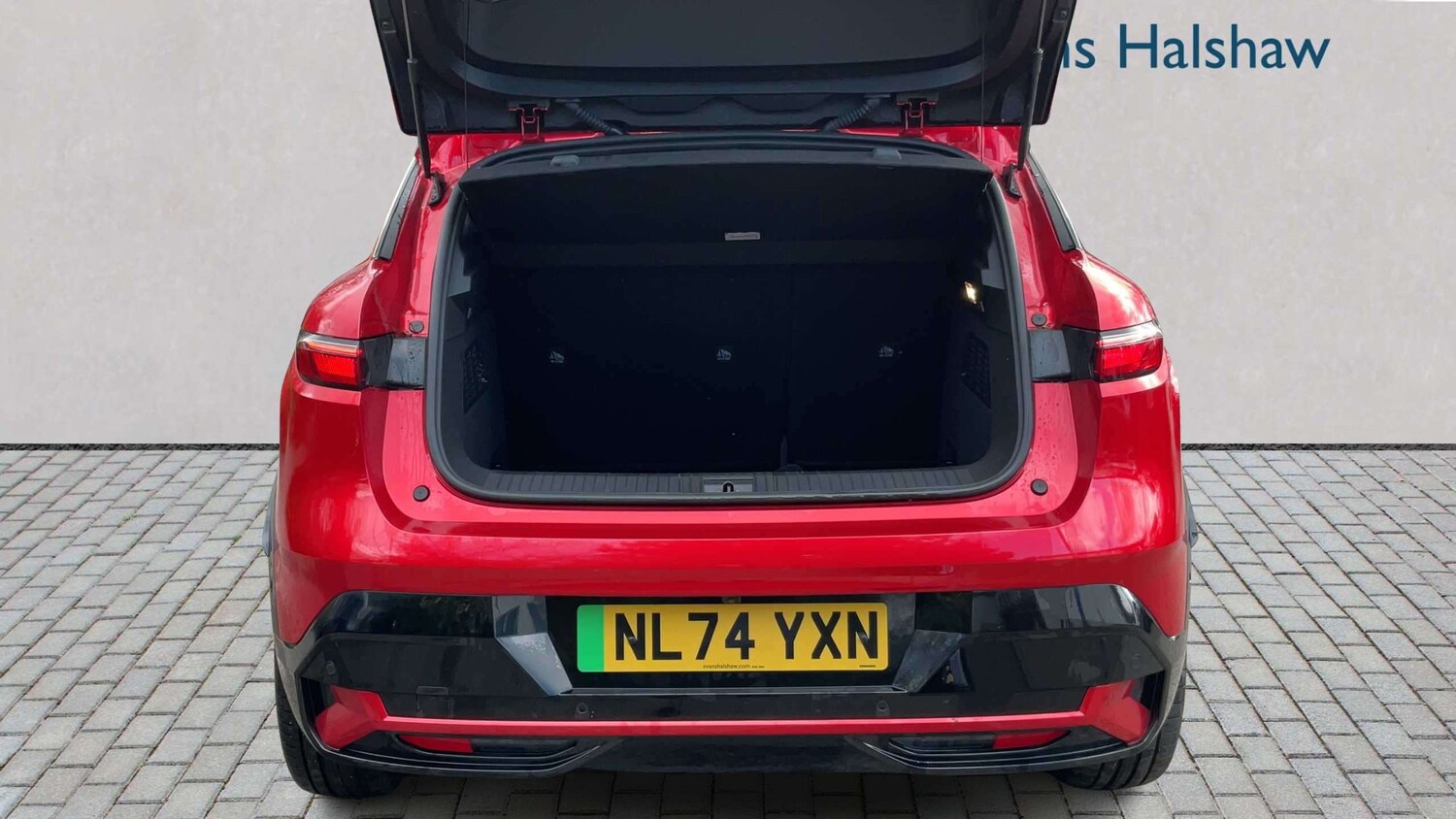 Used Renault Megane E Tech 2024 for sale - 77885829: Photo 7