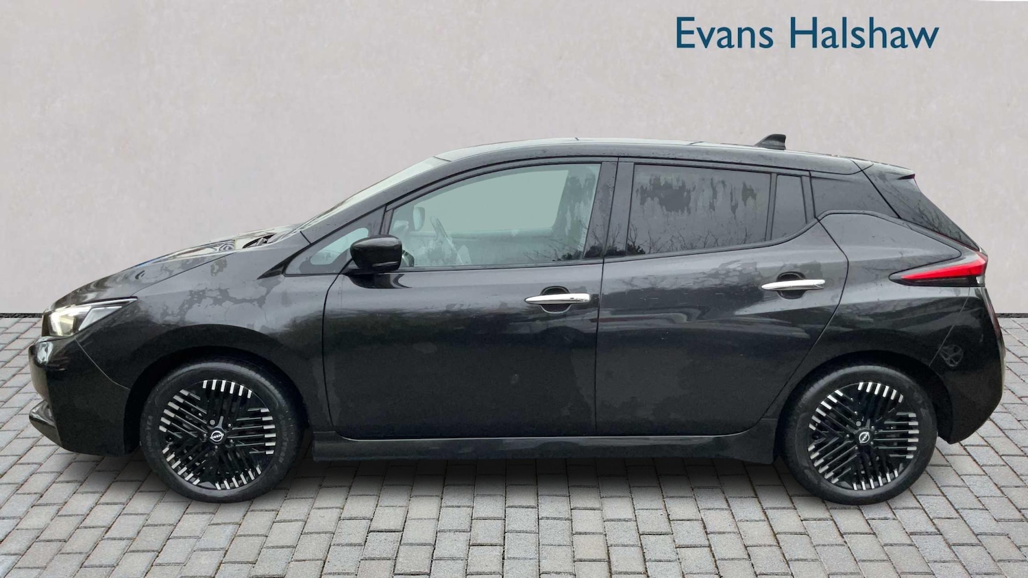 Used Nissan Leaf 2022 for sale - 77857899: Photo 3