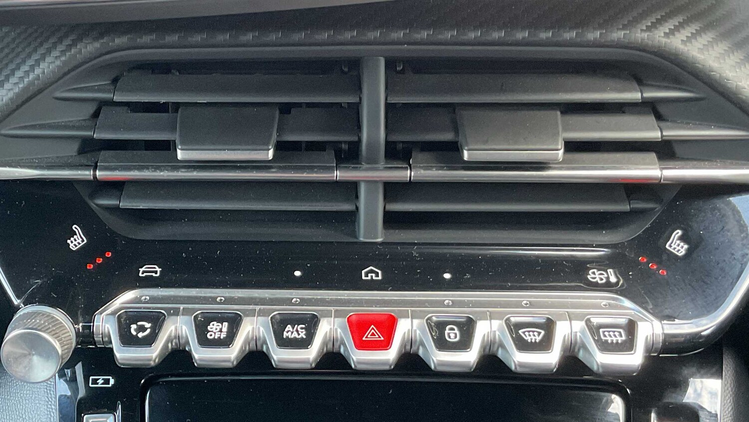 Used Peugeot 208 2025 for sale - 77859324: Photo 17