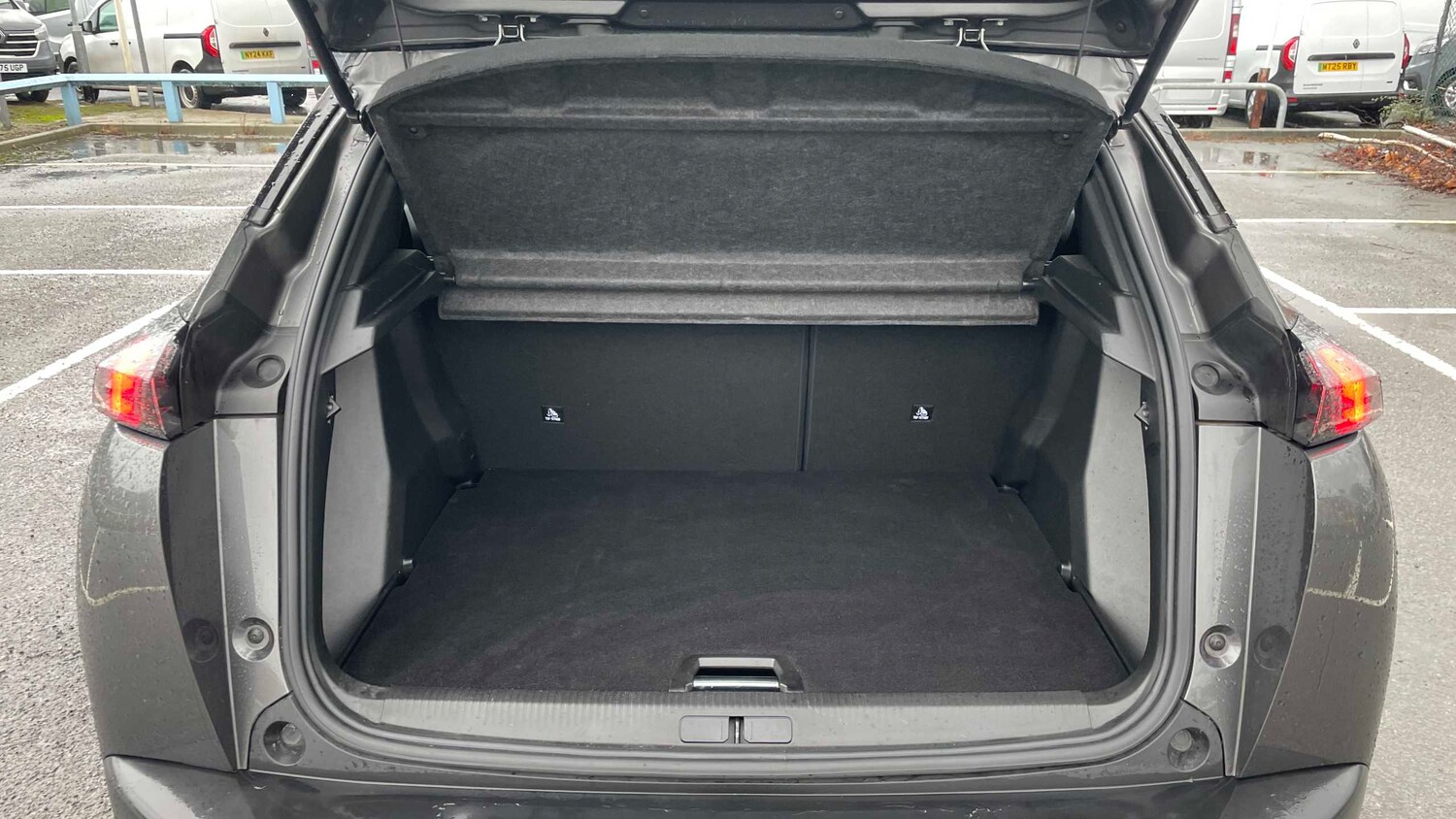 Used Peugeot 2008 2023 for sale - 77859180: Photo 18