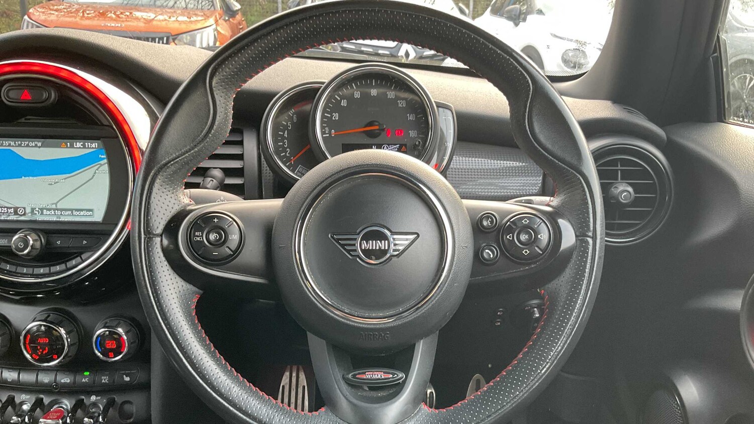Used MINI Hatch 2019 for sale - 77858937: Photo 9