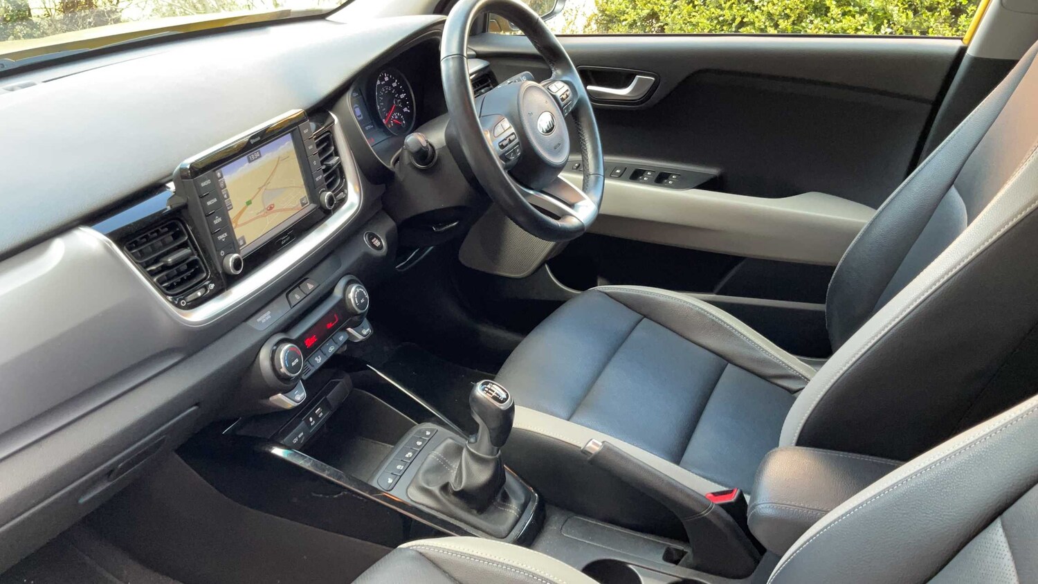 Used Kia Stonic 2019 for sale - 78052396: Photo 13