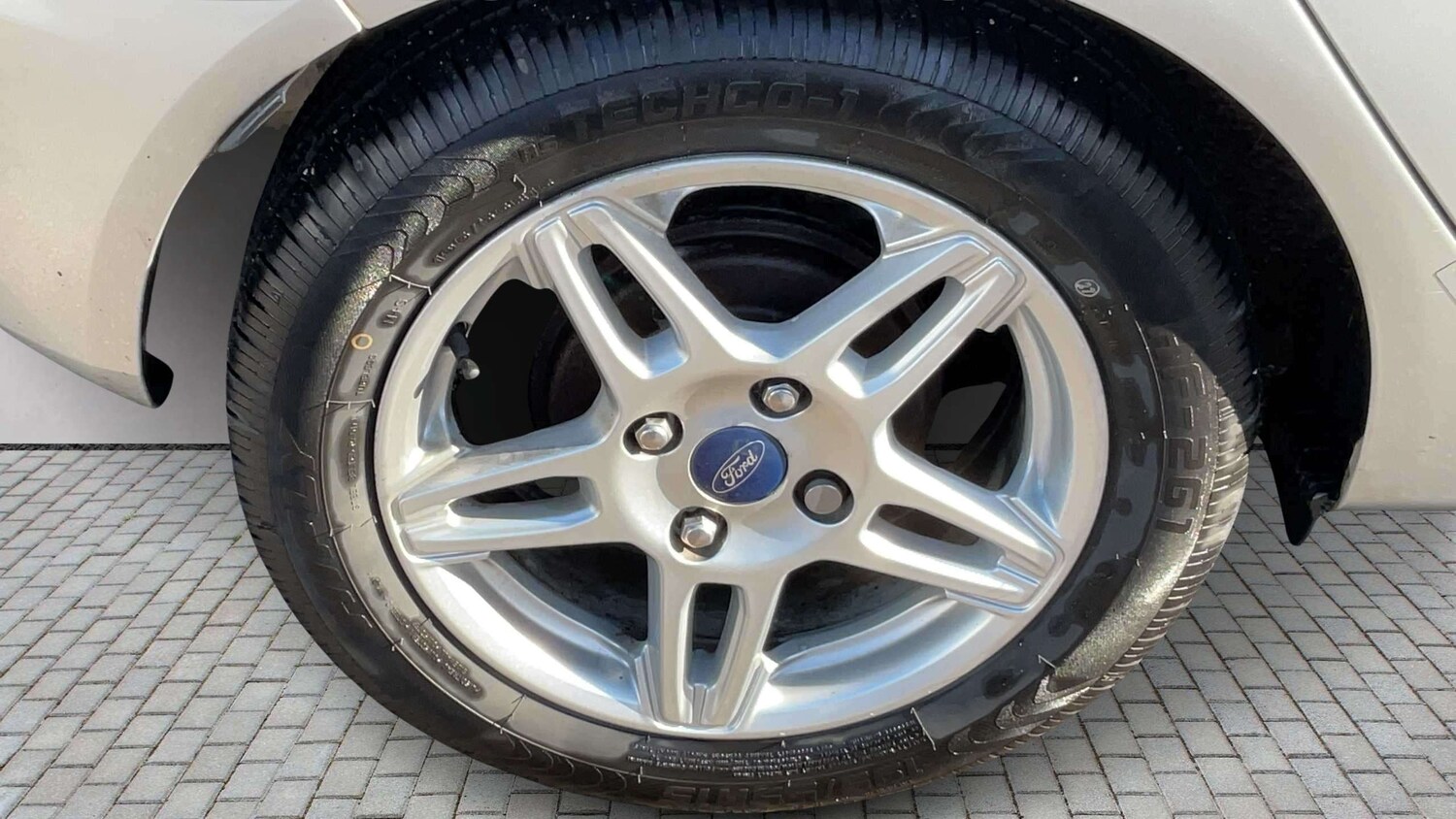 Used Ford Fiesta for sale - 77885968: Photo 6