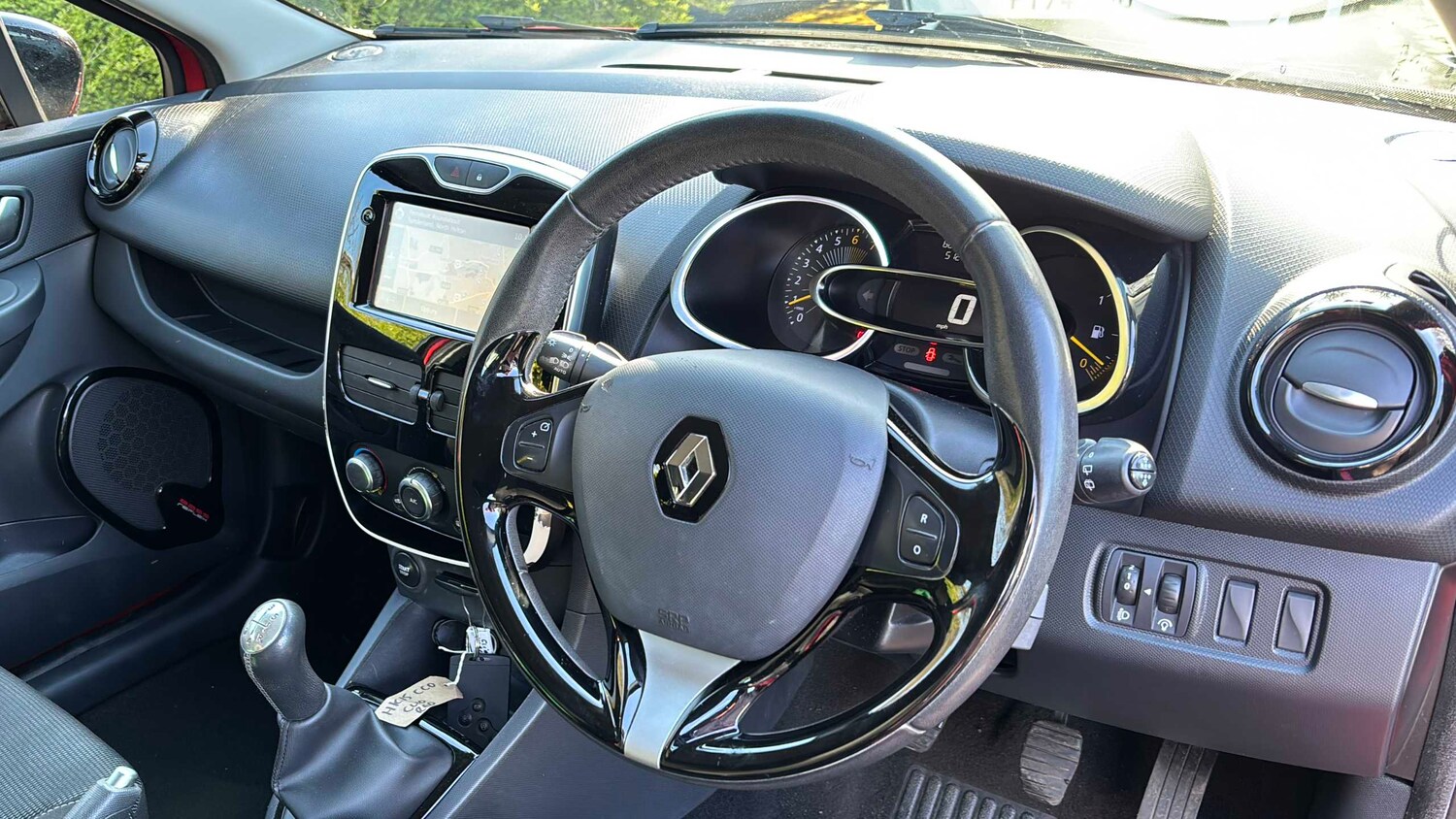 Used Renault Clio 2015 for sale - 78161225: Photo 8