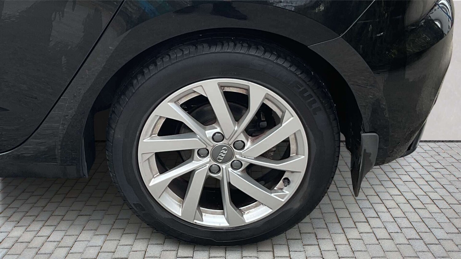 Used Audi A1 for sale - 77860850: Photo 6