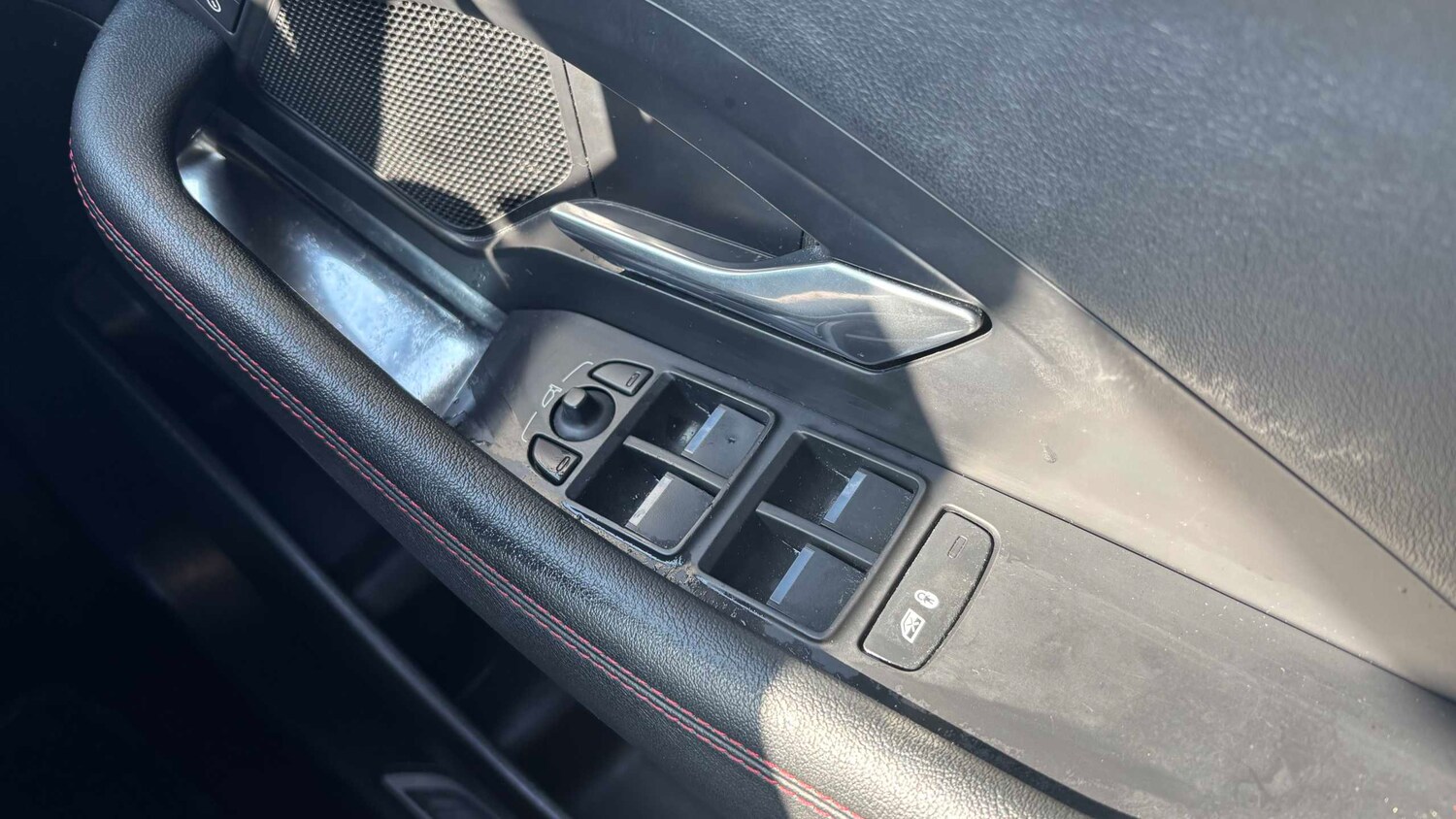 Used Jaguar E-Pace 2020 for sale - 77913876: Photo 12