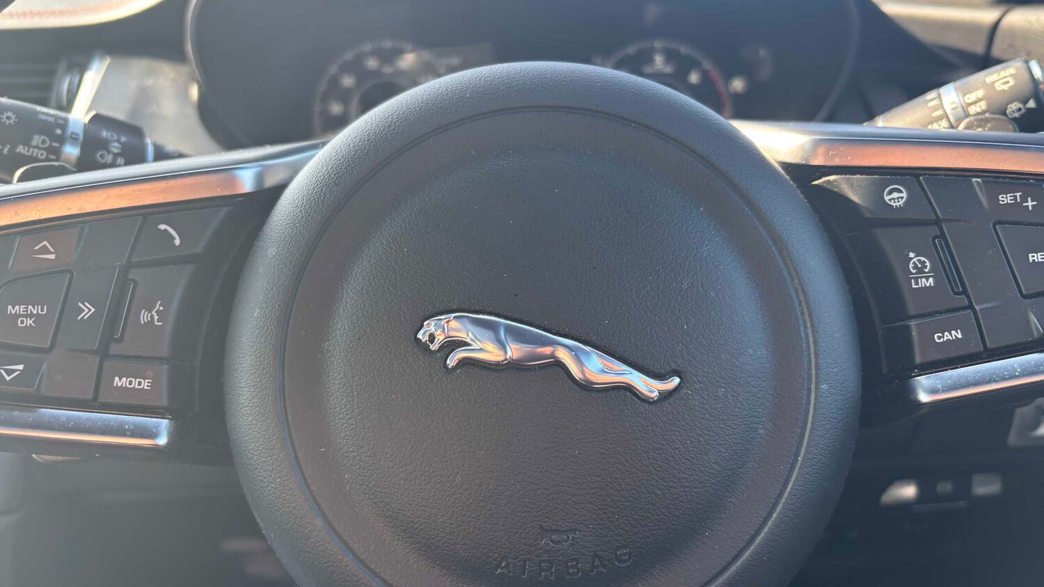 Used Jaguar E-Pace 2020 for sale - 77913876: Photo 17