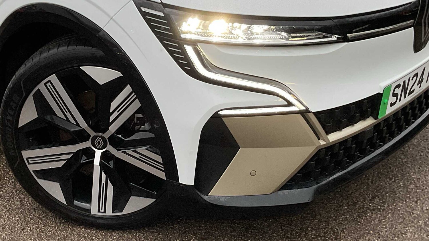 Used Renault Megane E Tech for sale - 77860422: Photo 18