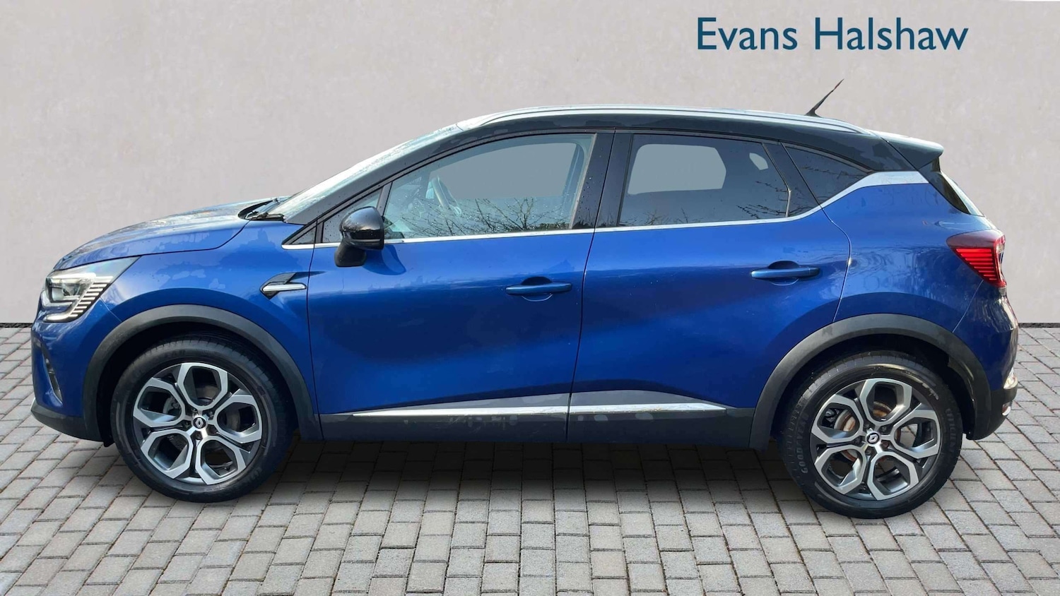 Used Renault Captur 2022 for sale - 78077223: Photo 3