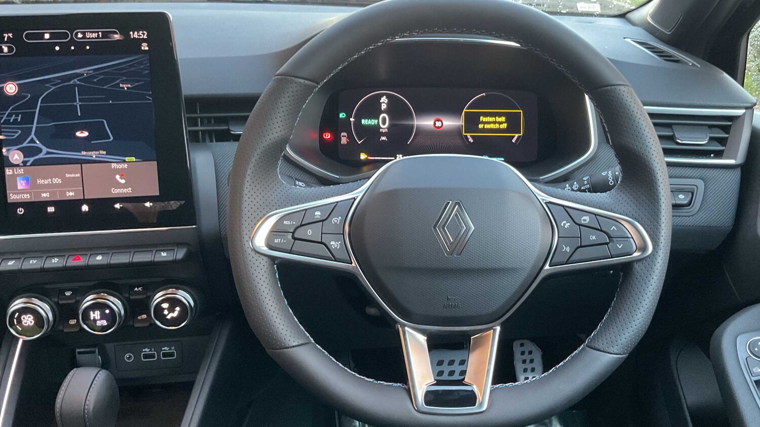 Used Renault Clio for sale - 77860922: Photo 12