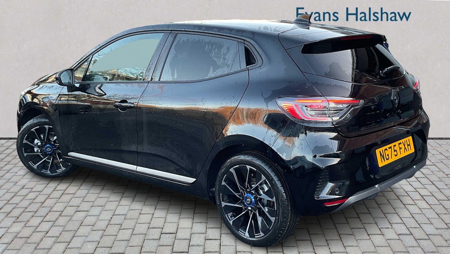 Used Renault Clio for sale - 77860922: Photo 3