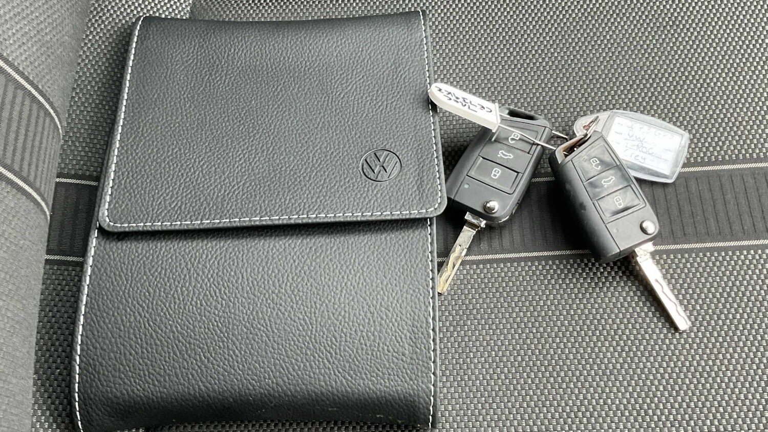 Used Volkswagen T-Roc for sale - 77861757: Photo 16