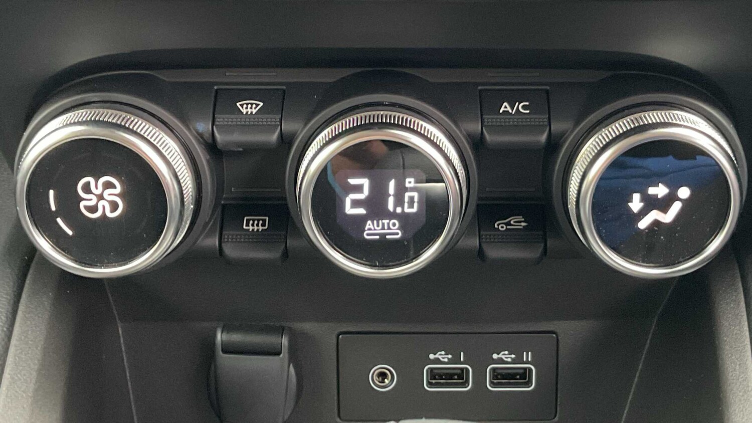 Used Renault Clio 2025 for sale - 77858224: Photo 26