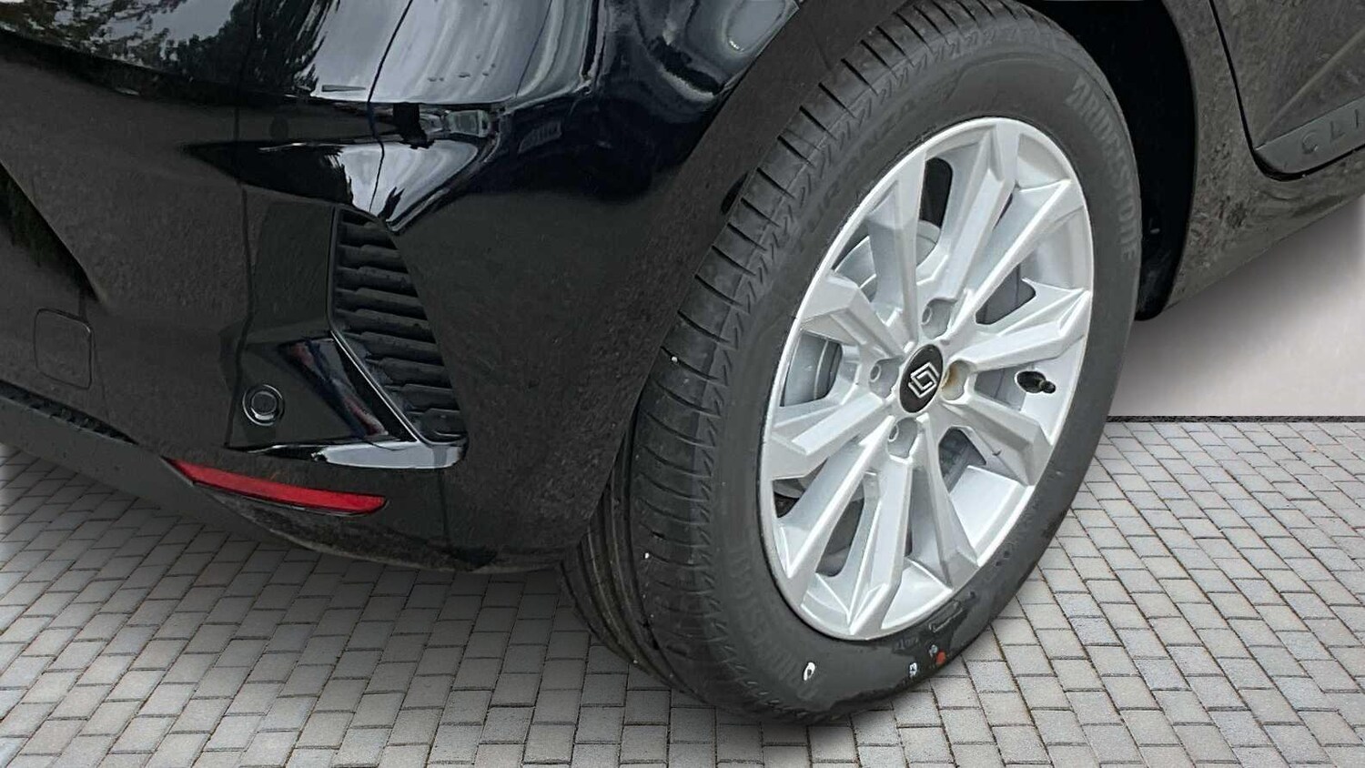 Used Renault Clio 2025 for sale - 77858224: Photo 29