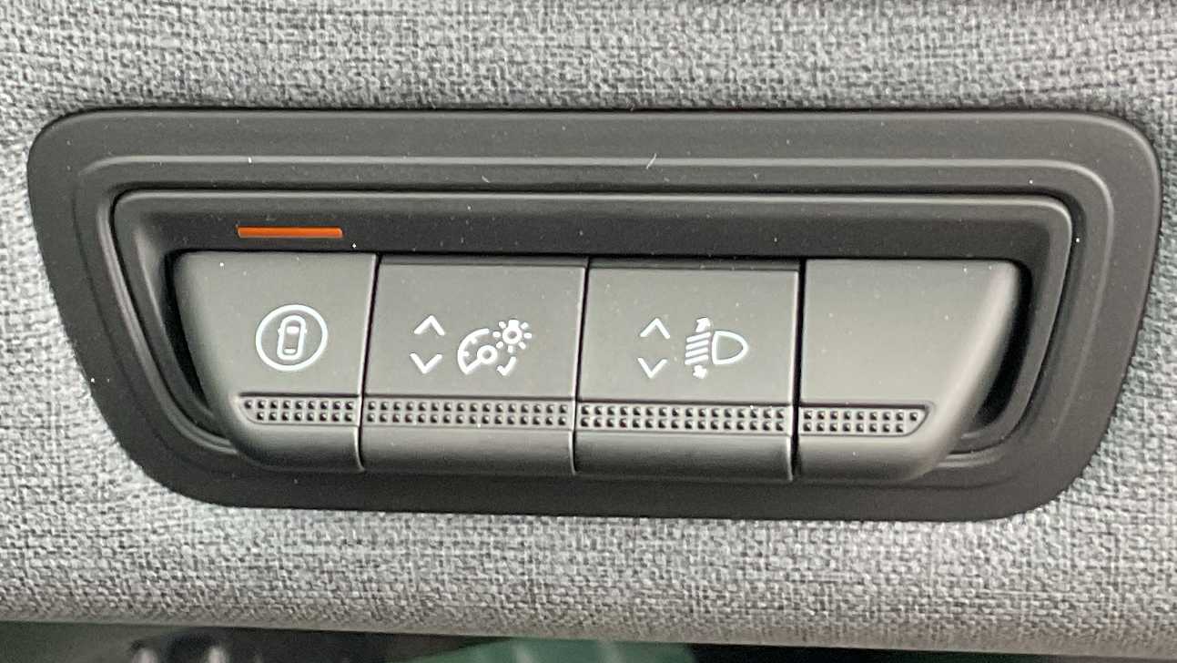 Used Renault Clio 2025 for sale - 77858224: Photo 35