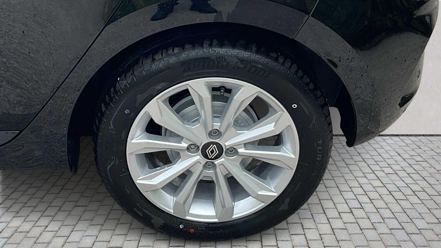 Used Renault Clio 2025 for sale - 77858224: Photo 9