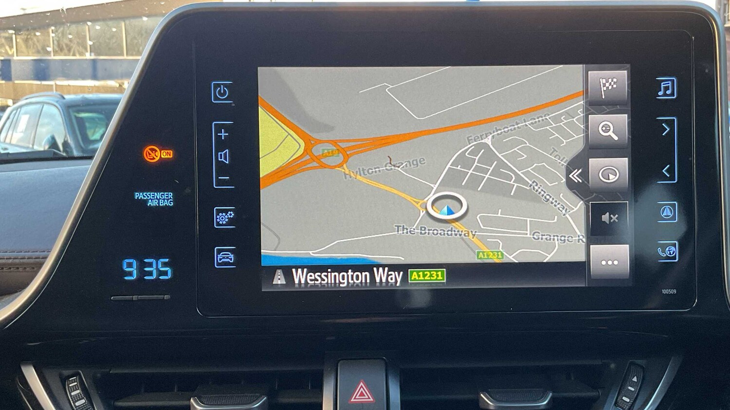 Used Toyota C-HR for sale - 77860588: Photo 13