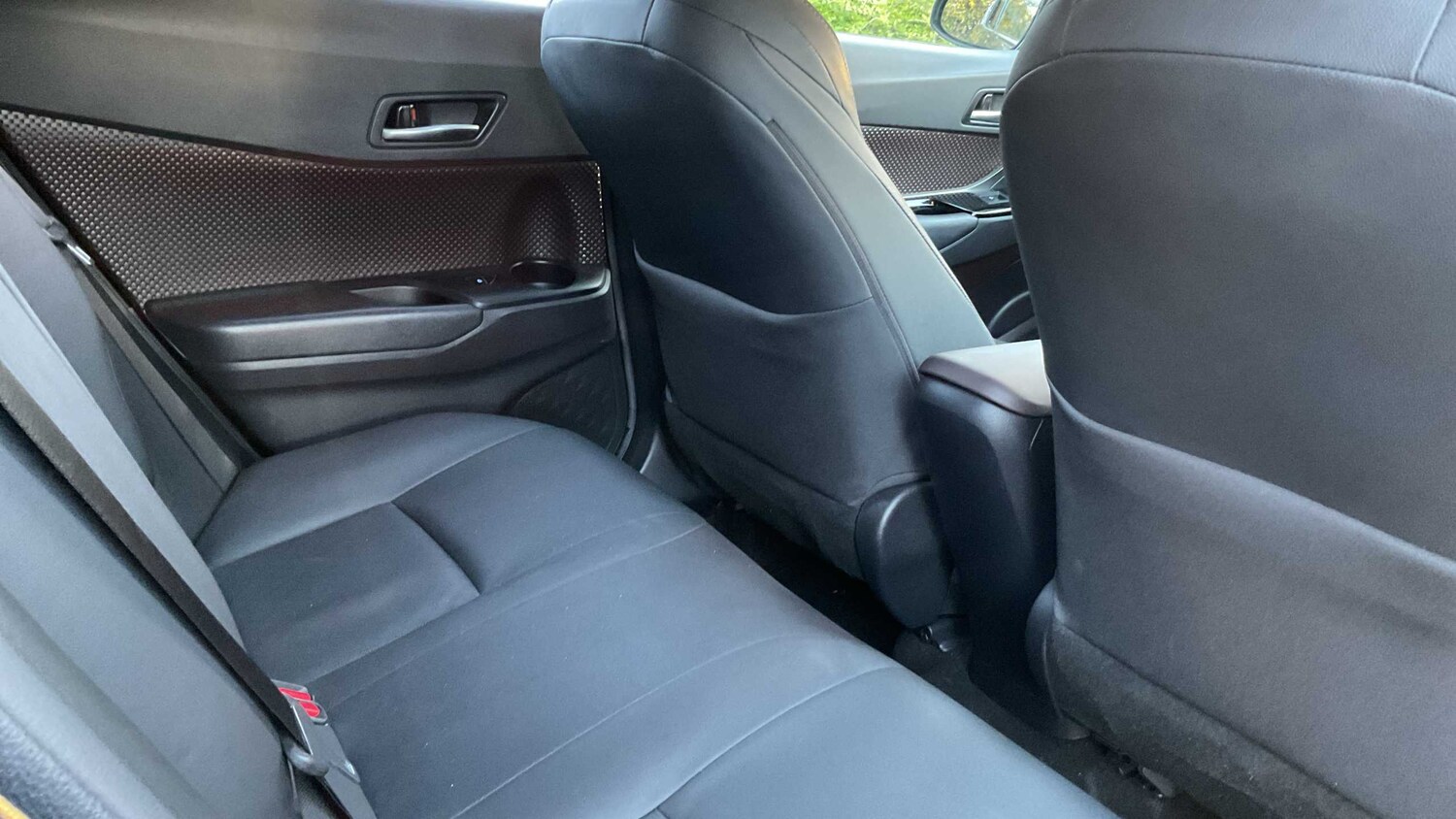 Used Toyota C-HR for sale - 77860588: Photo 15