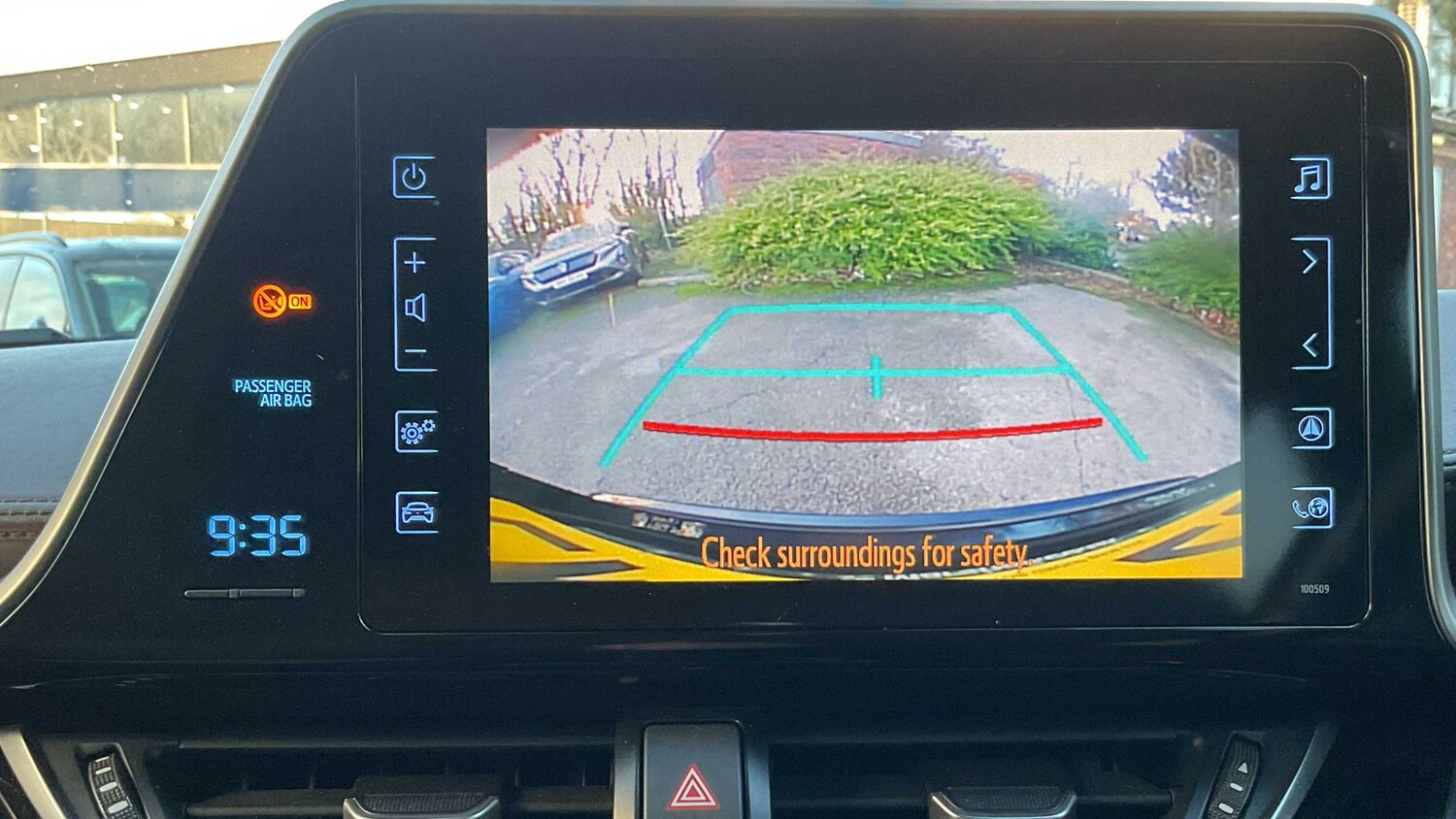 Used Toyota C-HR for sale - 77860588: Photo 19